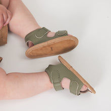 Load image into Gallery viewer, Baby Wilder - Khaki
