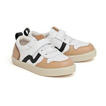 Load image into Gallery viewer, XO Trainer - White/ Black
